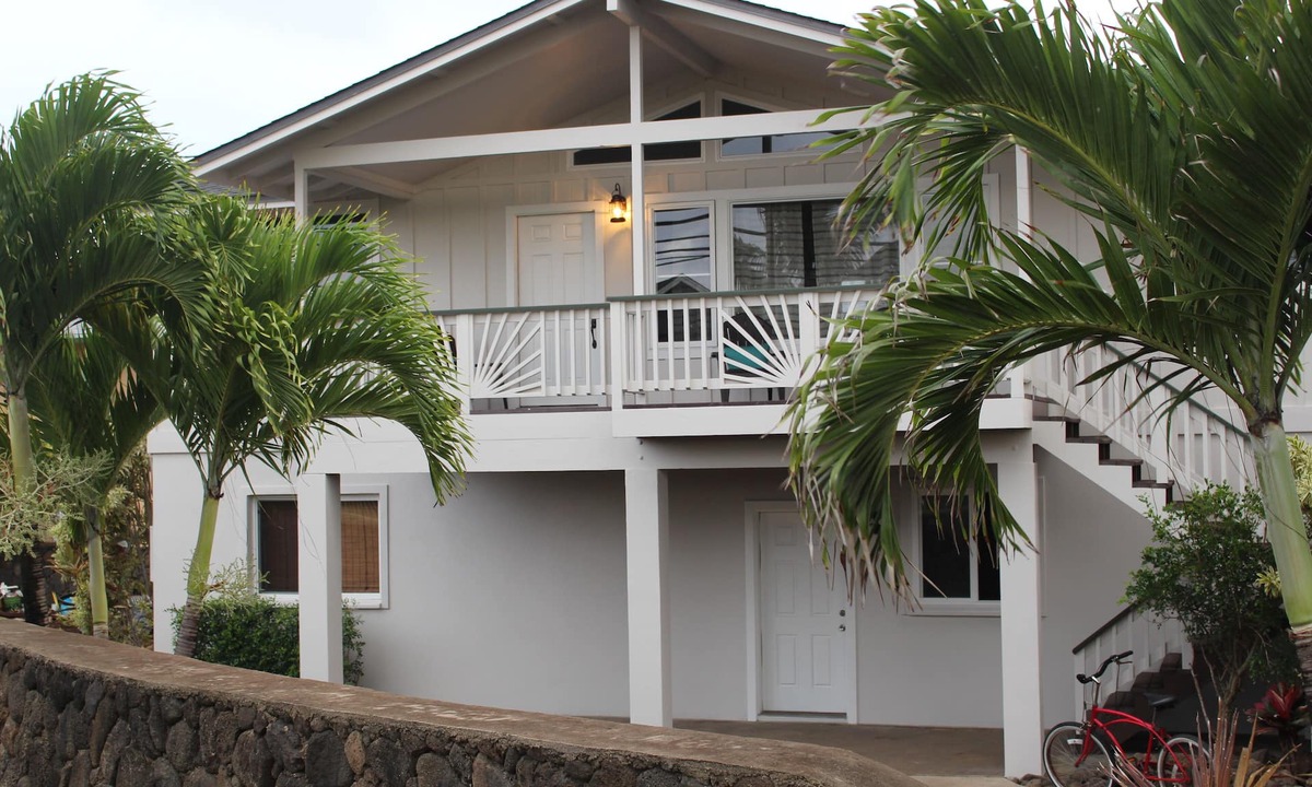 Laie House | 3 Bedroom, Partial Ocean View, with A/C, Close to Hukilau Beach, 30 Day