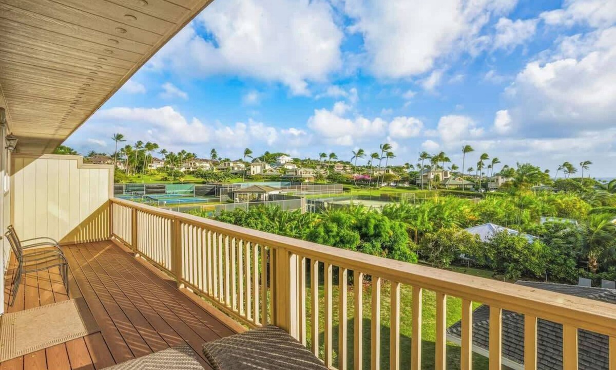 Poipu House | 5 Bedroom Sleep 12 w AC - Walk to Poipu & Brenneckes Beach Less Than a Minute