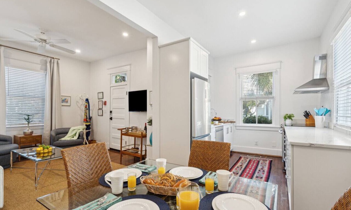 Cannonborough Elliotborough House | A2 at Saint Philip Square, One Block to King, Stylish Southern Escape