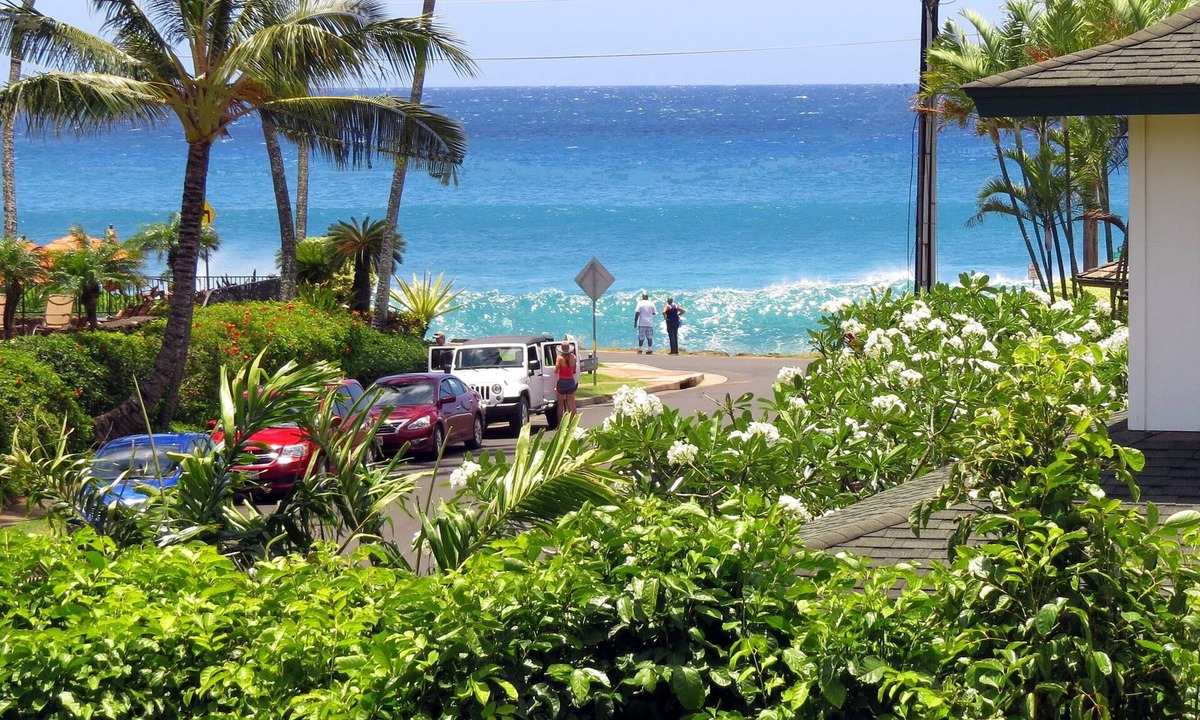 Poipu House | Among the Closest Homes to Poipu Beach 3BR/3BA with AC and Views