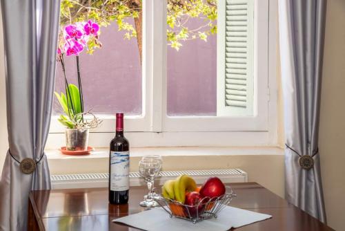 Sofades Villa | An Amazing Earthly House in Sofades