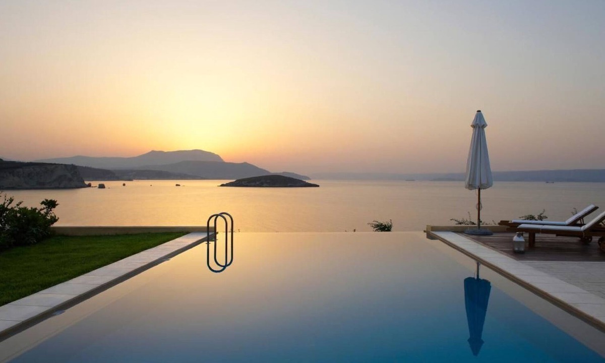 Plaka House | Anemos Villa Ferienhaus Aussicht Gemütlicher beheizter Pool by Interhome