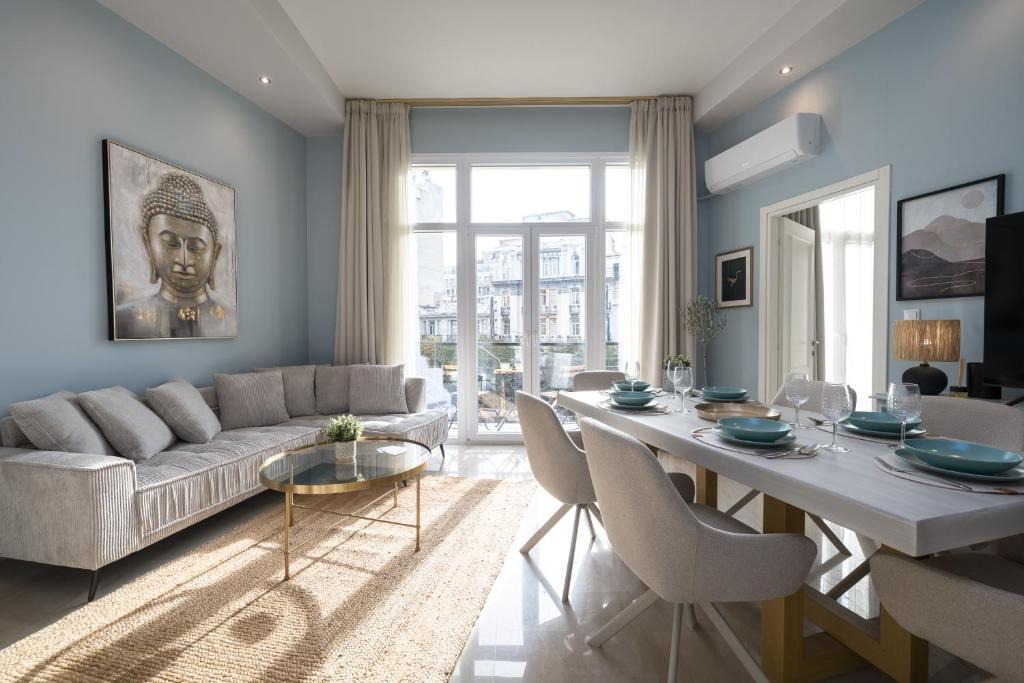 Thessaloniki City Centre Apartment | AnT-one Designer Neo-Classical Apartment in Prime Downtown Location - Sleeps 8