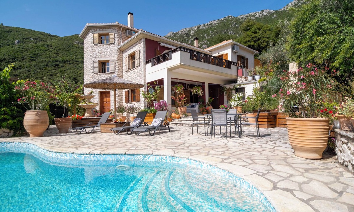 Vournikas Villa | Arapaki Secret Garden (Boutique Ground Floor Suite, Private Pool & Sea Views)