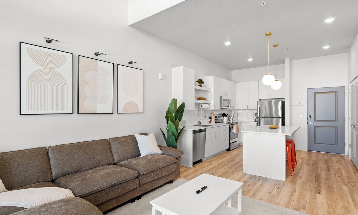 People's Freeway Apartment | Balcony & Beautiful Mountain View with Free Parking