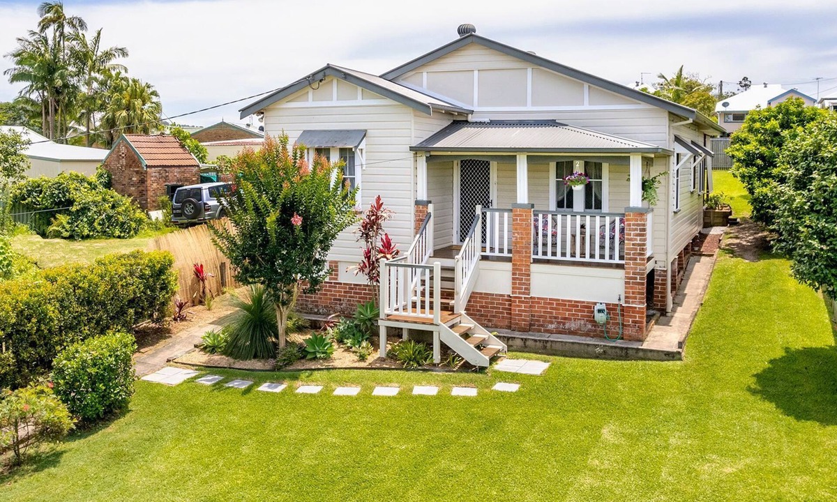 Maclean House | Beautiful Maclean Cottage