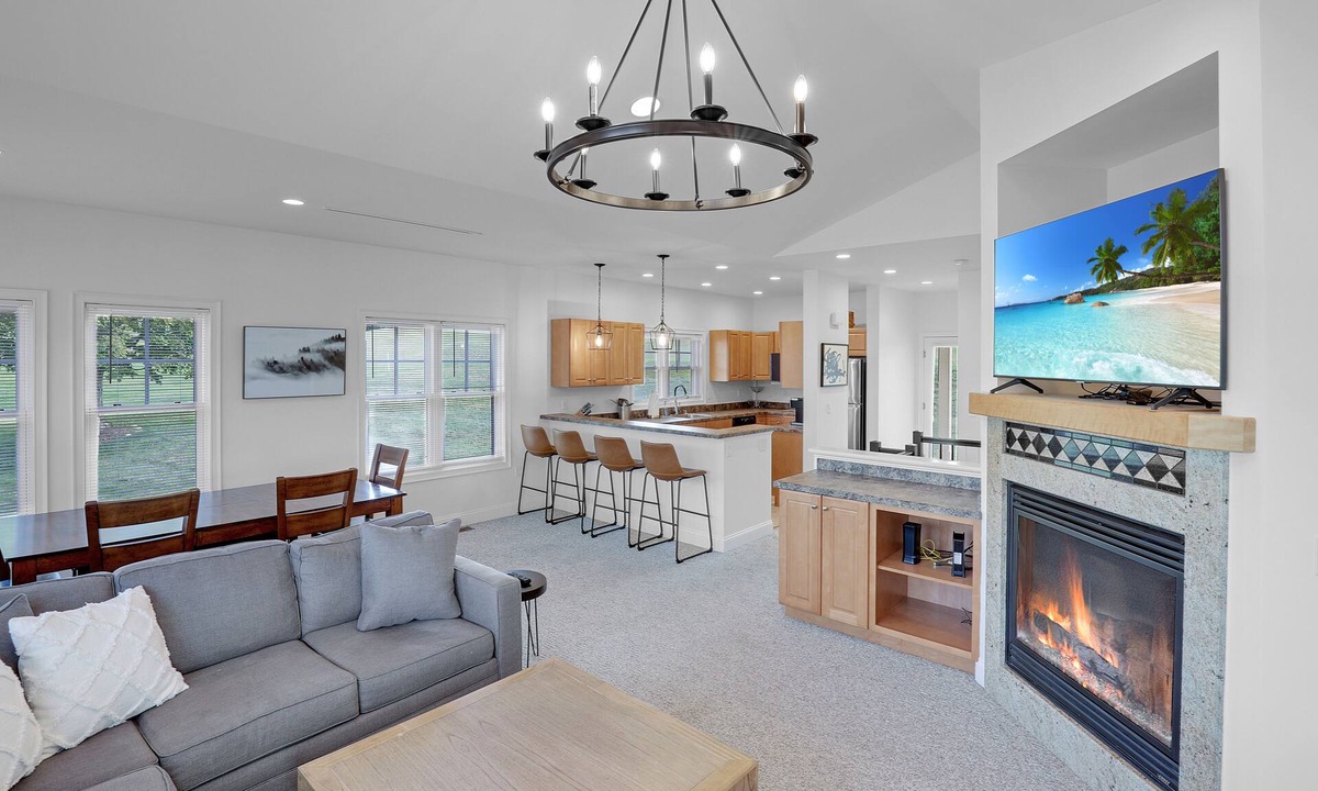 Thornton House | Beautiful resort condo with golf course views