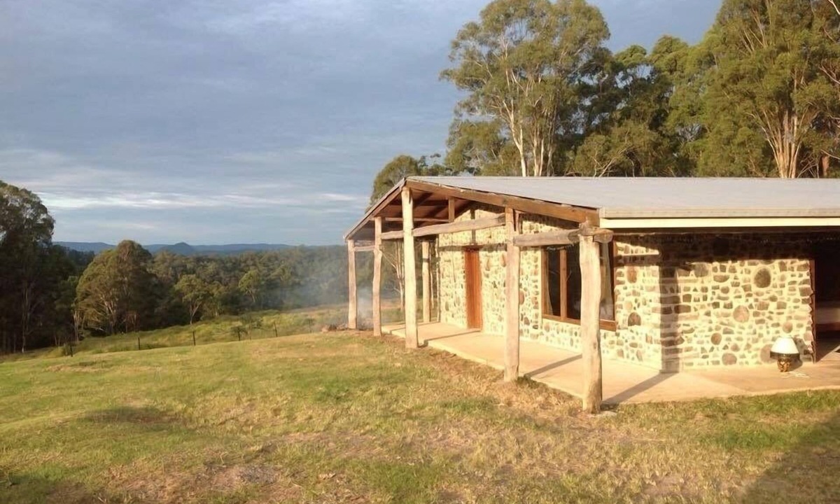 Yabbra Cabin | Bonalbo Wilderness Retreat - secluded off grid accomodation- sleeps up to 14
