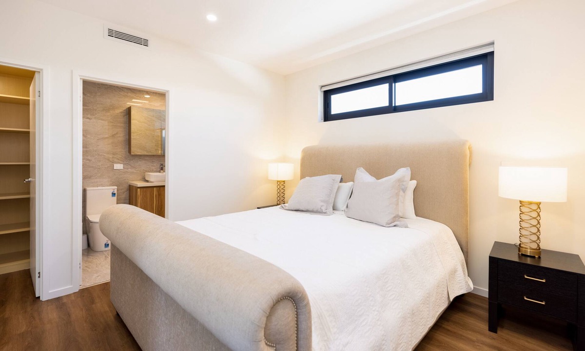 Runaway Bay Apartment | Brand New Apartment