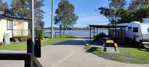 Goodwood Island Resort | Browns Rocks Caravan Park