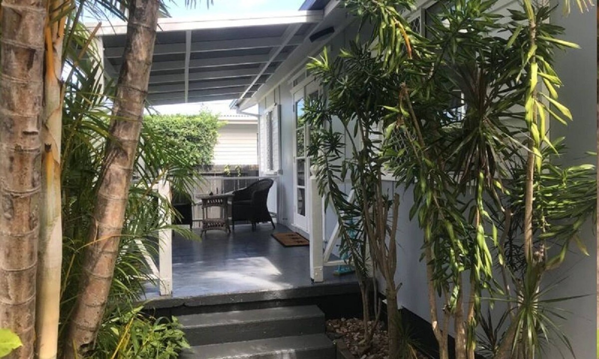 Paradise Point House | Coastal Cottage Retreat - Gold Coast