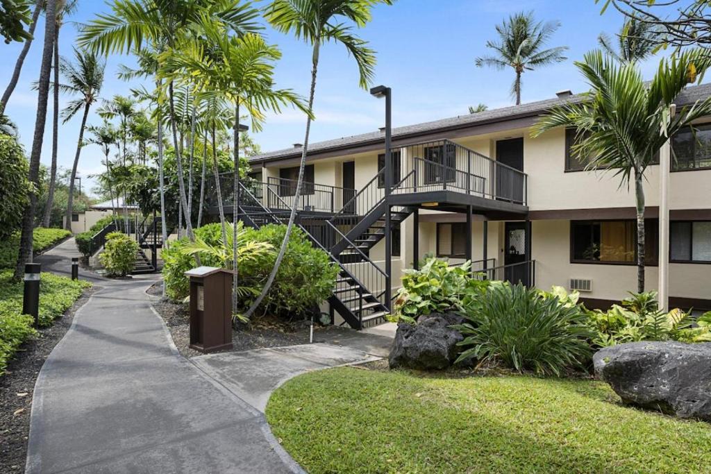 Keauhou House | Country Club Villas 303