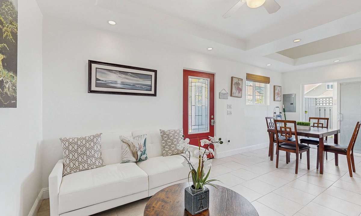 Pepeekeo Apartment | Cozy apartment on botanical estate near the ocean with WIFI & Smart TV