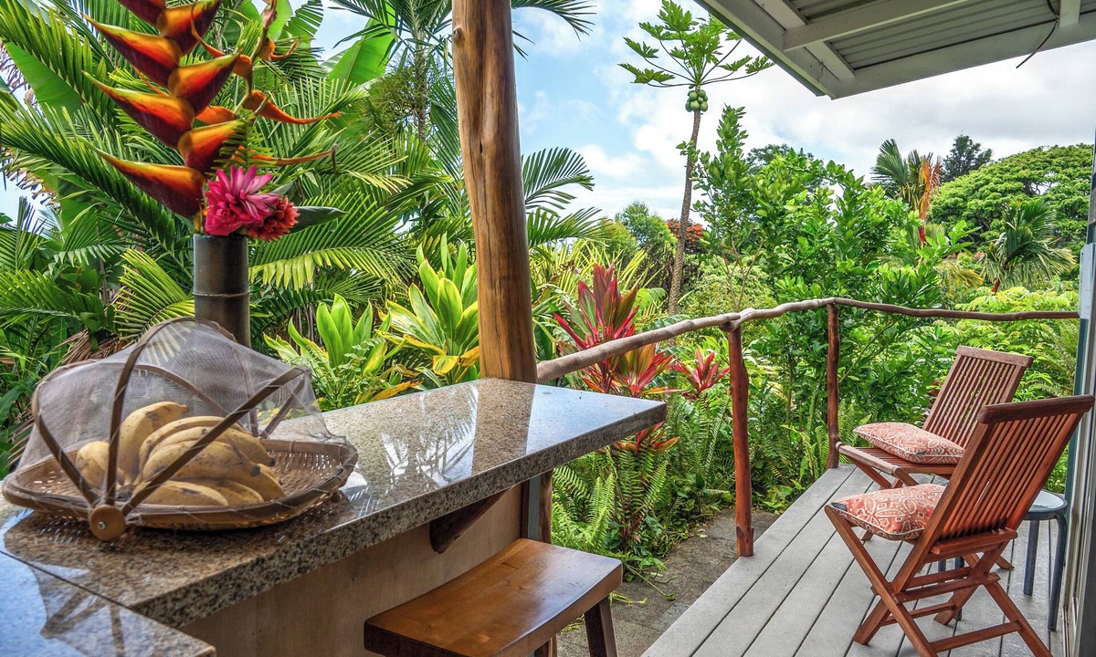 Kealakekua House | Gingerhill Farm Retreat