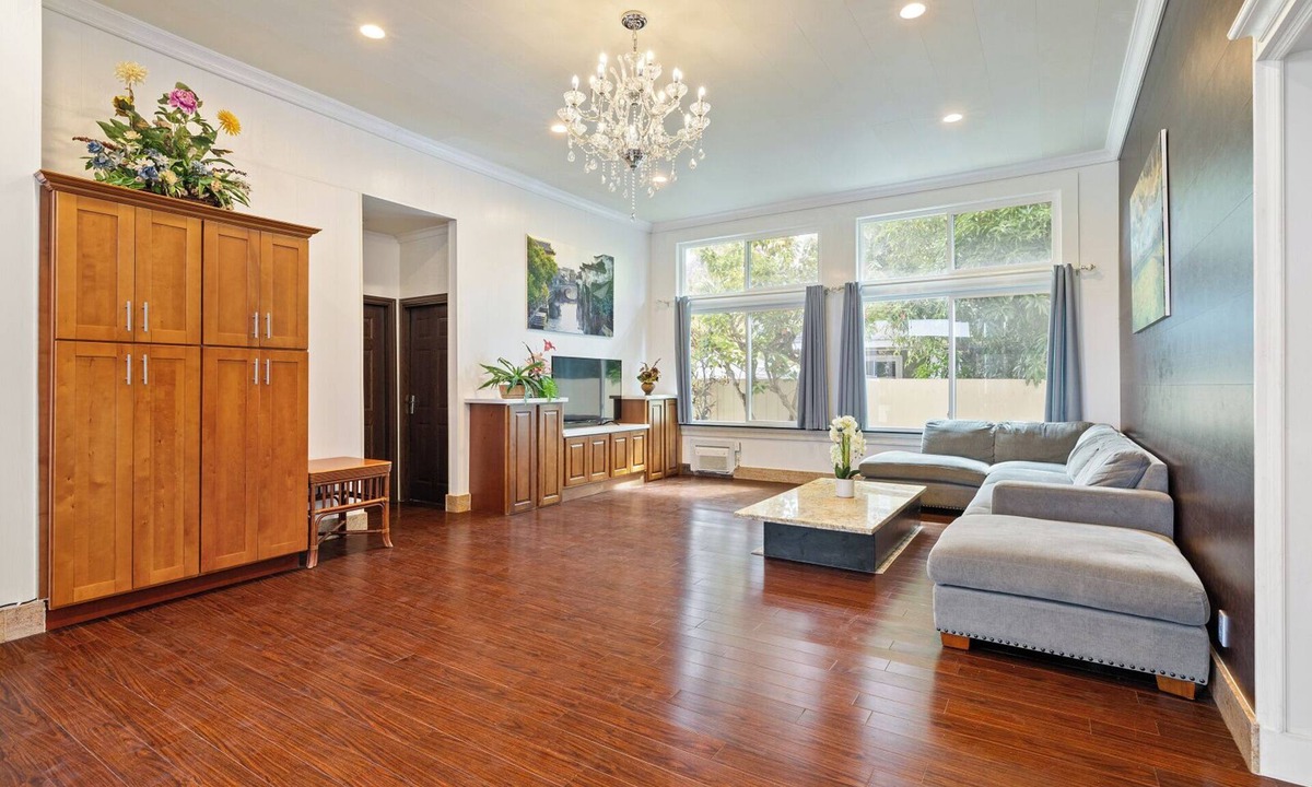 Waimanalo Beach House | Great Price! 2600sf 5 bedroom 3 bath Gated New House Steps from Waimanalo Beach