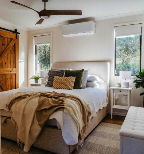 Bunburra House | Gumtop - Luxury Farmhouse Cabin