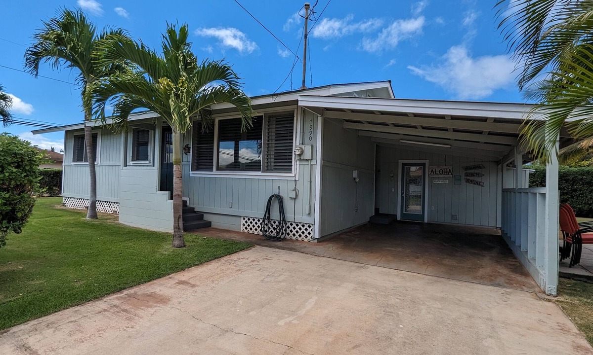 Kekaha House | Hale Mano Kia - New AC in Classic 3BR West Side Bungalow . TVNC# 5001