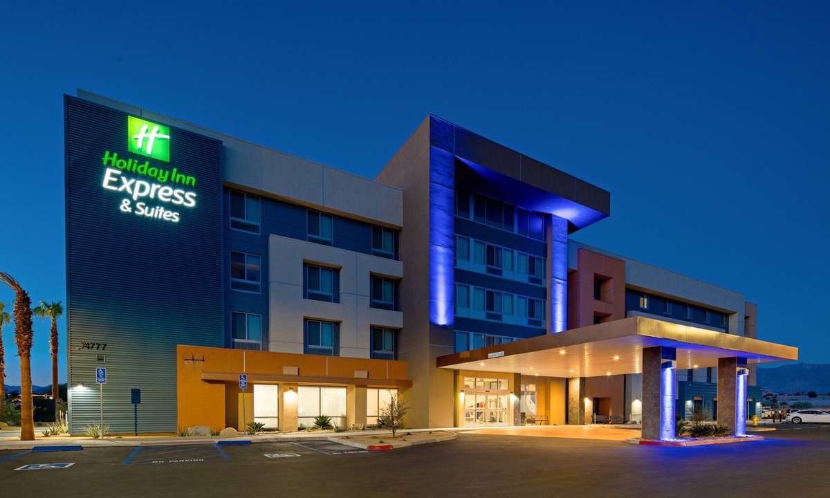Palm Desert Hotel | Holiday Inn Express & Suites Palm Desert - Millennium by IHG