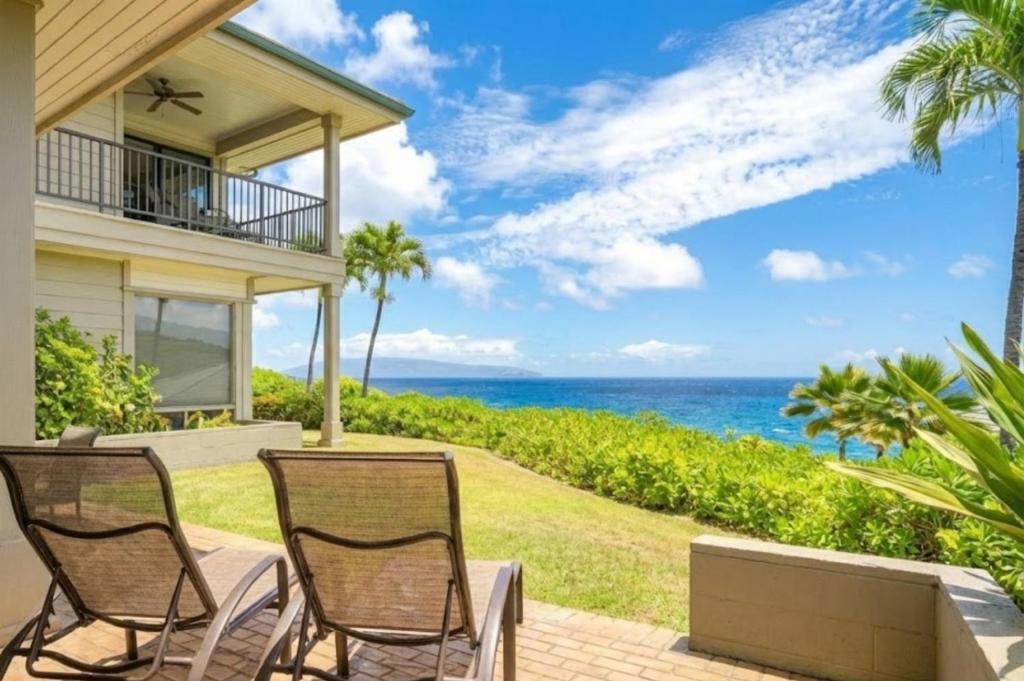 Napili Apartment | Kapalua Bay Villas Oceanfront 1 BR Sleeps 4 Villas Steps to Beach Complimentary Car with 6 Nights KBV-34G4 by KBM