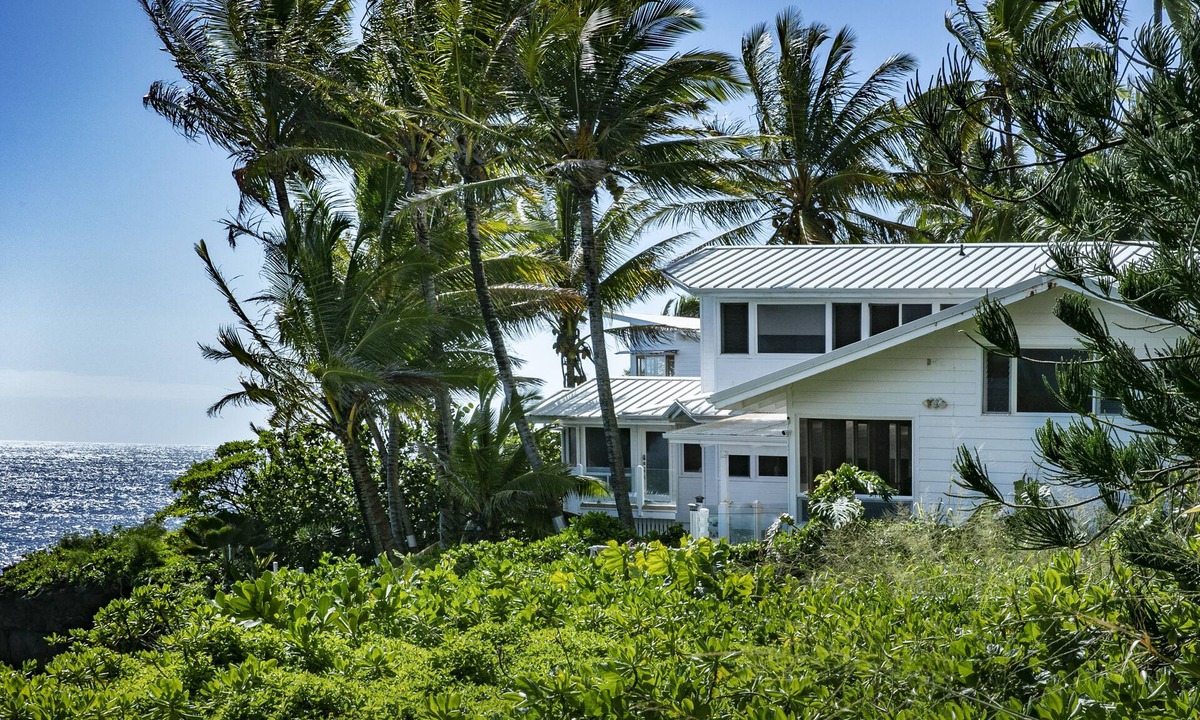 Kehena Beach Estates House | Kehena Beach Oceanfront Retreat - Incredible Views of Ocean w/Heated Swimspa