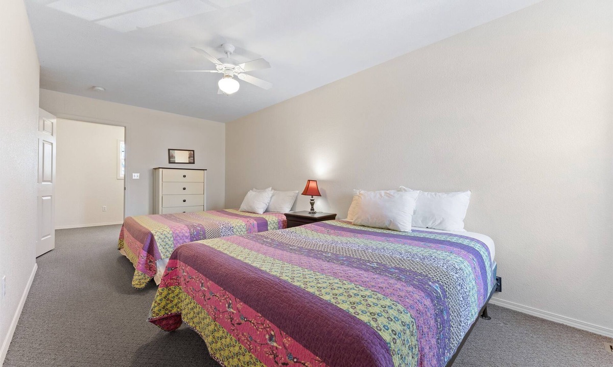 Indian Point House | Lake Lodge B - Resort Next to Silver Dollar City!