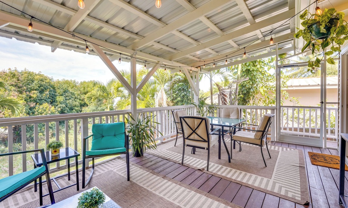 Kailua-Kona Cottage | Lovely Kailua-kona Home ~ 2 Mi to Town & Beach!