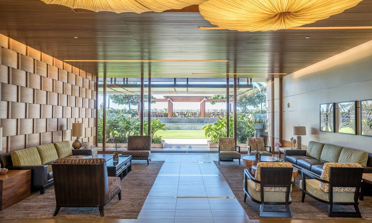Ala Moana Condo | Luxury 1BD in ONE ALA MOANA with Beautiful View and Room with Free Parking!