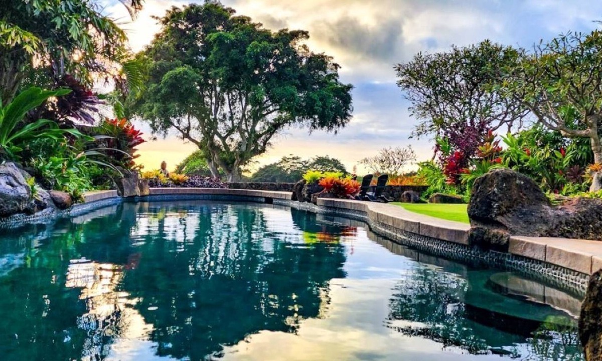 Poipu Villa | Luxury Hawaiian Modern Villa Ocean Views Huge Heated Pool 3 Primary Suites