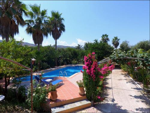 Varipetron Villa | Maros Spitaki