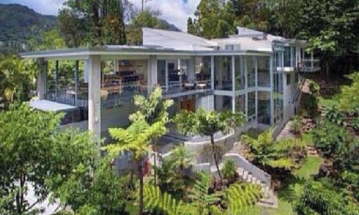 Nuuanu - Punchbowl House | Most Contemporary Estate in the heart of Honolulu Luxury Living