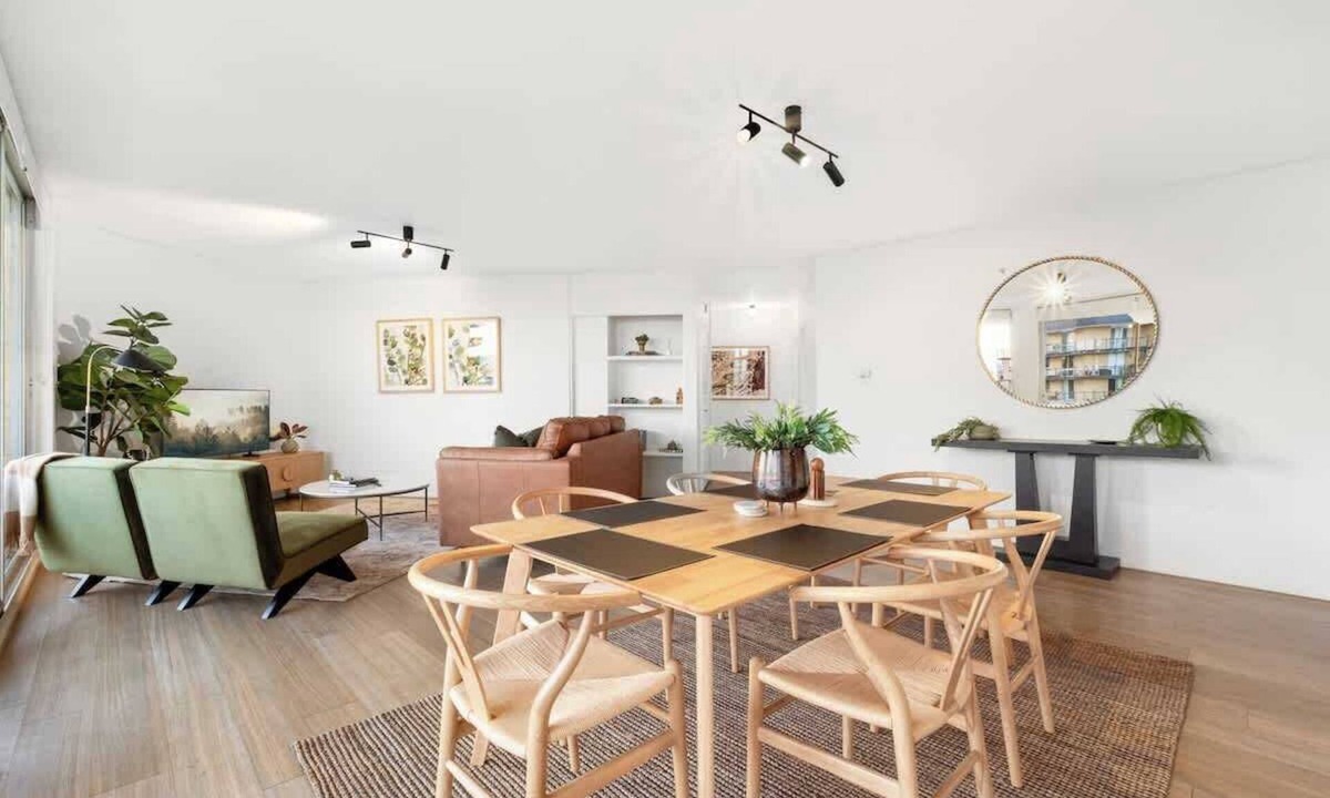 New Farm Apartment | New Farm Sophisticated Retro~3Bed,1Bath,1Car,Views