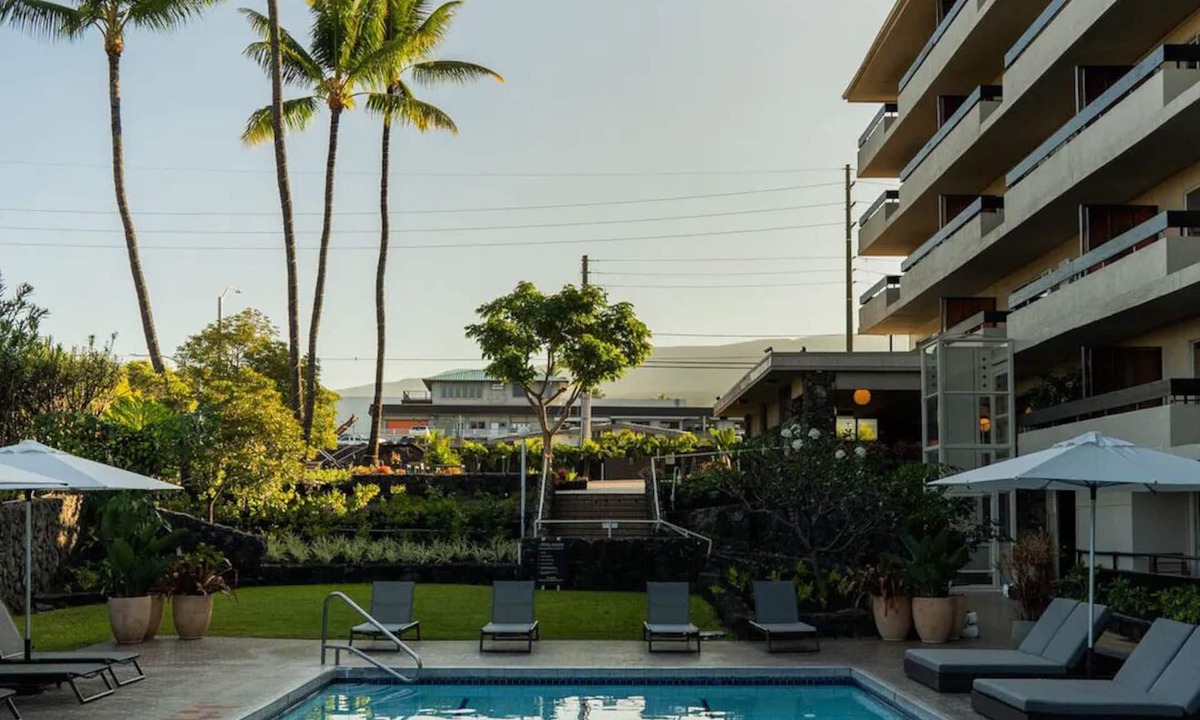 Historic Kailua Village Hotel | Ocean Air, Island Flair: 3 Rooms, Stylish Kona Basecamp for Sun & Adventure