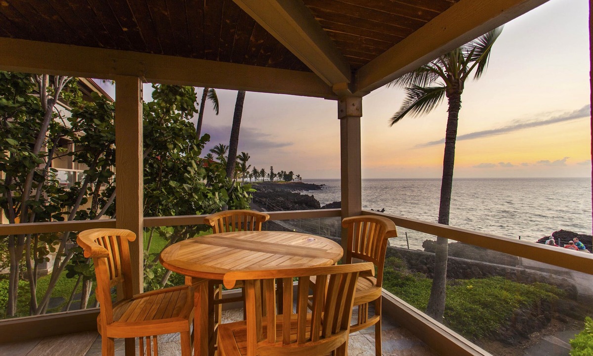 Kahaluu-Keauhou Condo | 🏖️Oceanfront Kona Condo | Lanai + Pickleball