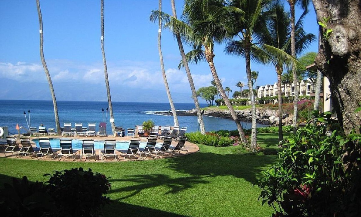 Napili Condo | Old Hawaiian Feel with Oceanfront View