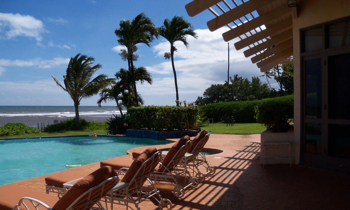Kekaha House | One of a kind private Luxury beachfront Estate with oceanfront pool & jacuzz