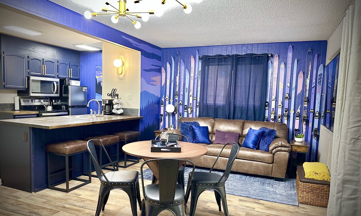 Angel Fire Condo | Only 2 Blocks from Resort Base! 2b-2ba-Fully Remodeled! 🚲