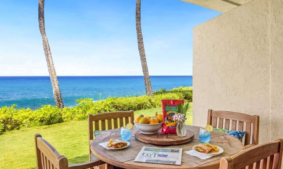 Poipu Condo | Poipu Shores 102A Shorebreak Lanai, Ground Floor U
