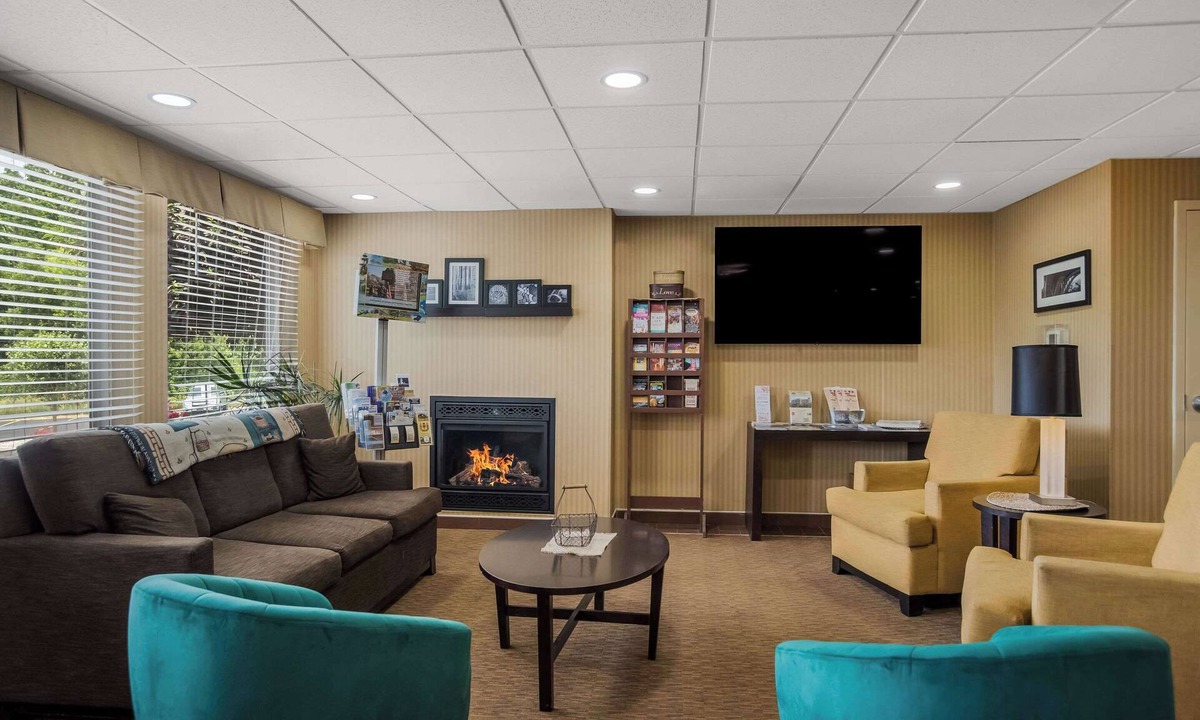Scotland Hotel | Quality Inn & Suites Chambersburg Northeast