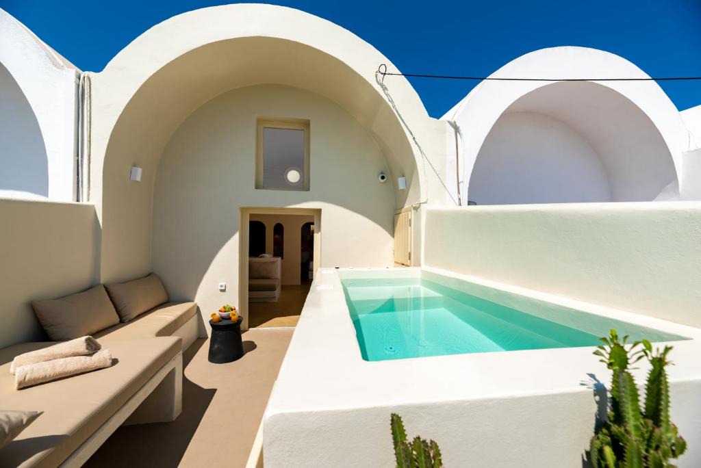 Imerovigli Villa | RockHill Luxury Suite Imerovigli