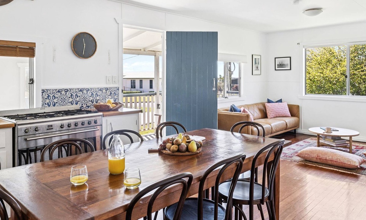 Angourie House | Salt Shack - Surfers dream - Holiday Yamba