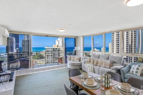 Surfers Paradise Apartment | Salt & Sky Arcade - Sleeps 12