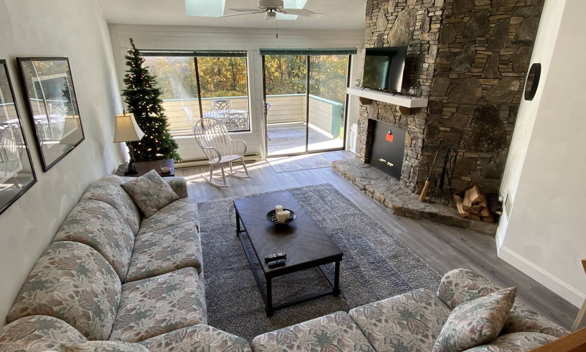 Seven Springs Condo | Ski-in 2bed/2bath in 7Springs Resort Villages