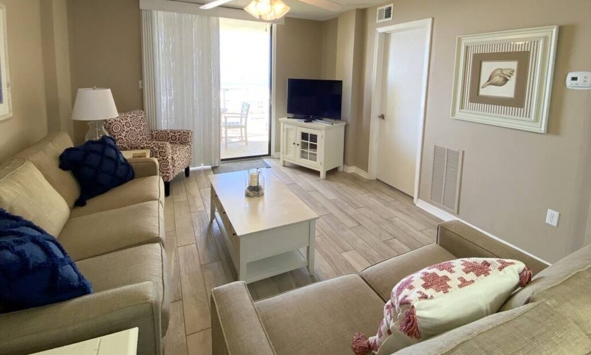 Orange Beach Condo | Sunswept 203 2/2 Great Rates & Views! Book Now!