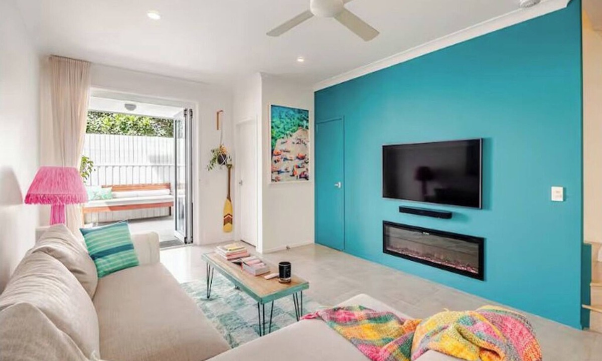 Tugun House | The Art Garden: a coastal retreat with sauna and longboard steps from the beach