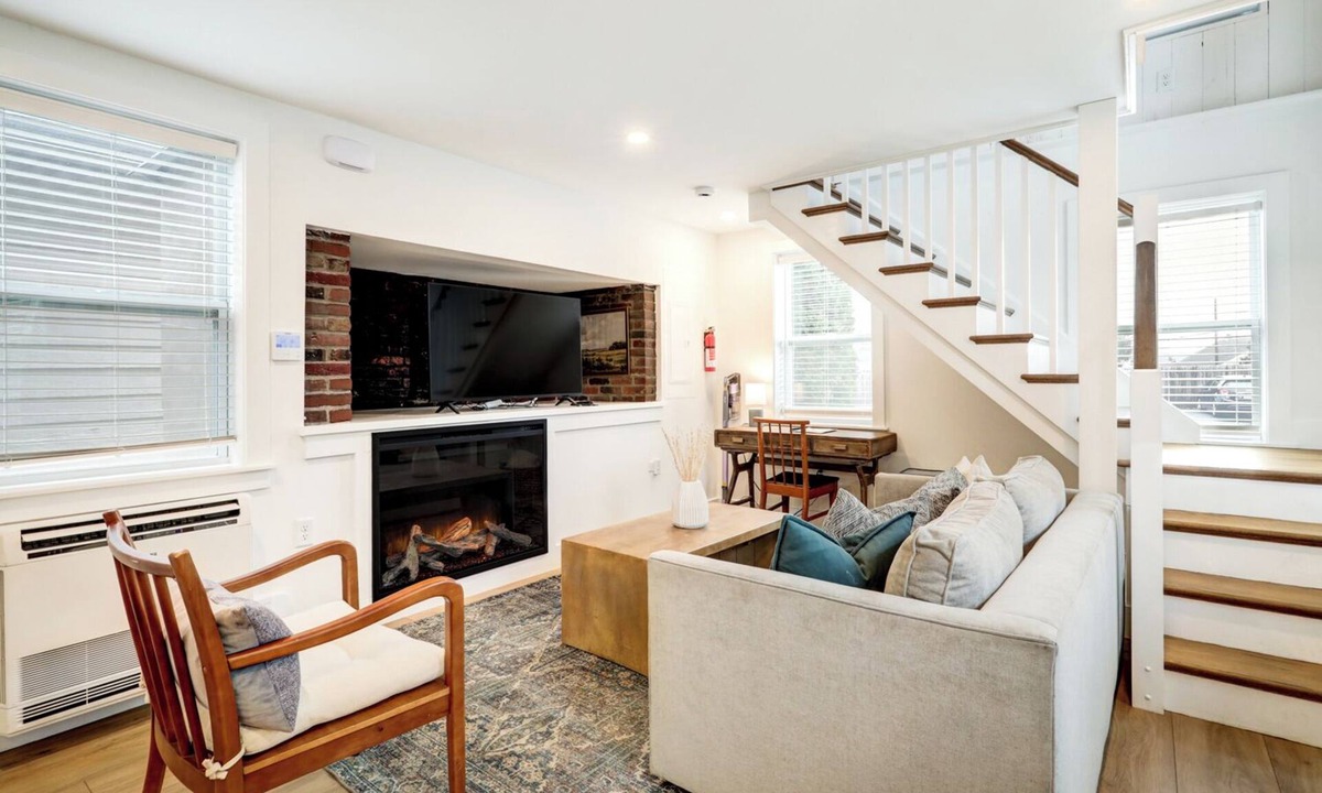 Witmer Cottage | The Cottage at Legacy Manor