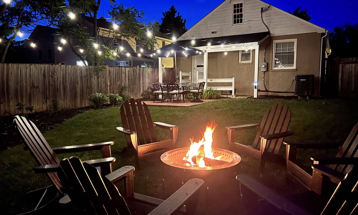 Leesburg's Old and Historic District House | The Cottage on Royal - Historic Leesburg Home