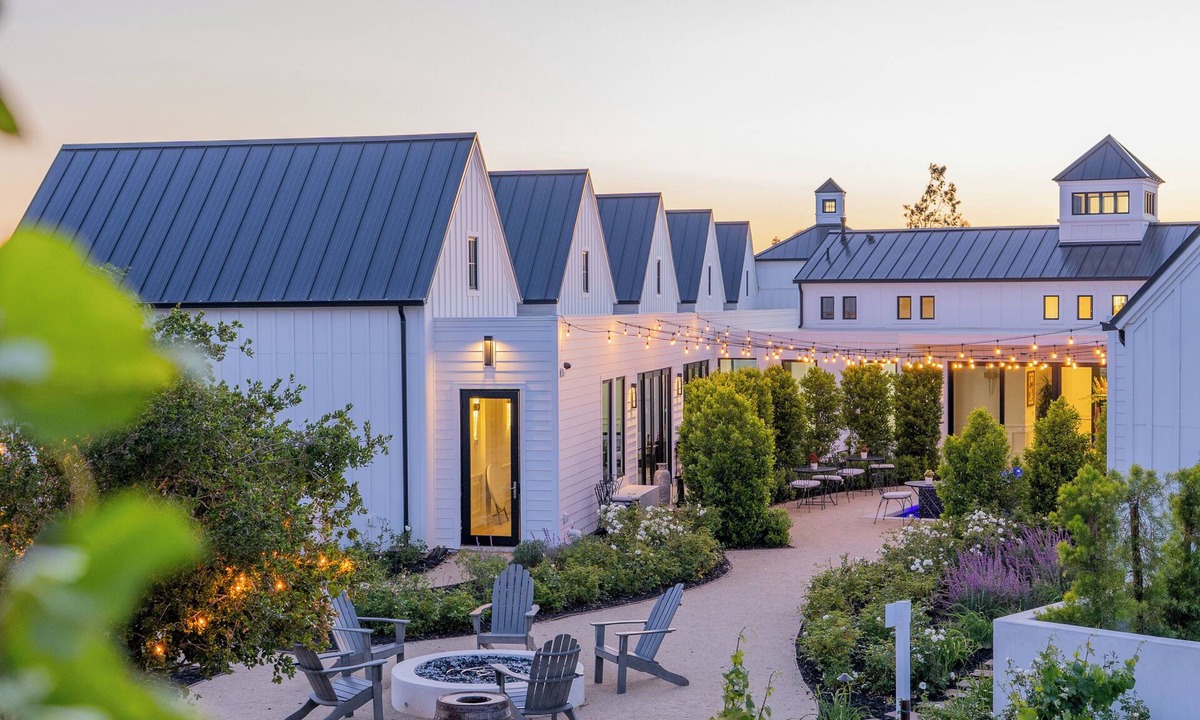 Temecula House | The New Inn
