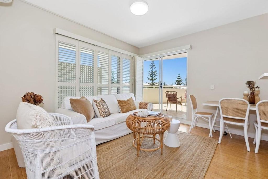 Kingscliff Apartment | The Pool Resort Kingscliff - 2B Dual Key 1201-02 - Holiday Management