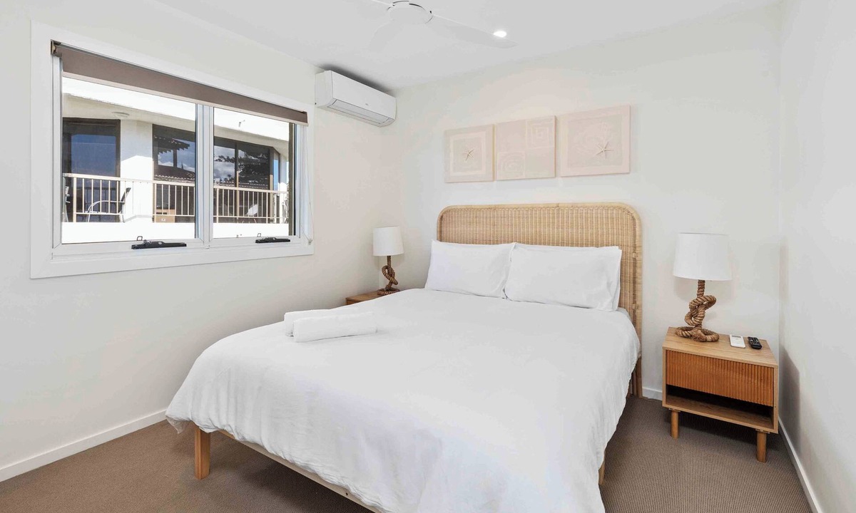 Mermaid Beach Apartment | Thirty-Nine Albatross (Apartment 8)