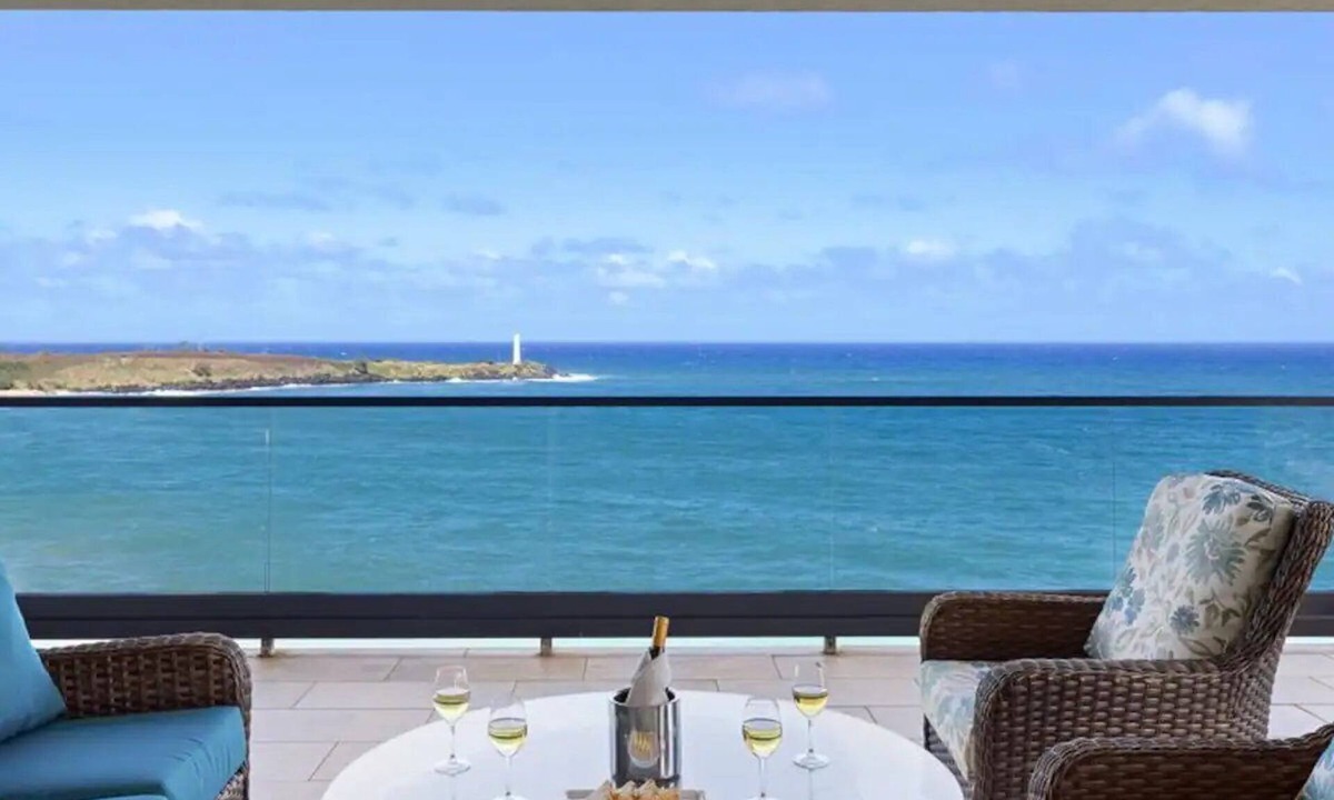 Lihue Hotel | Townhouse with Full Kitchen and Private Balcony Steps to Kalapaki Beach